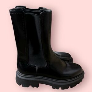 CHUNKY LEATHER BOOTS